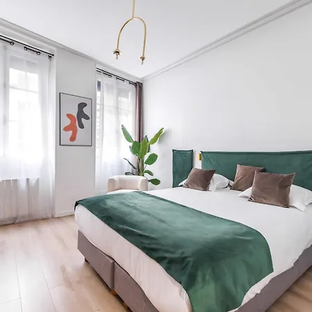 Appartamento Charming Duplex Parisian T3 - Heart Of Saint-germain